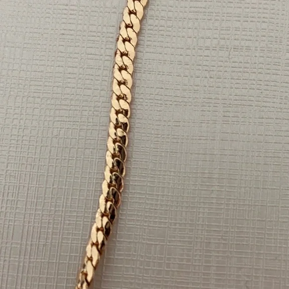 Gold Choker - Picture 3 of 6
